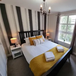 old-town-1-bedroom-apartment-with-free-parking.edinburghhotelsuk.org/