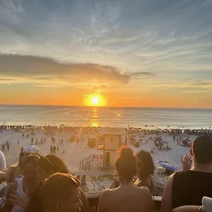 Apartamento é Na Beira Do Mar...com Estacionamento Exclusivo, Arraial do Cabo